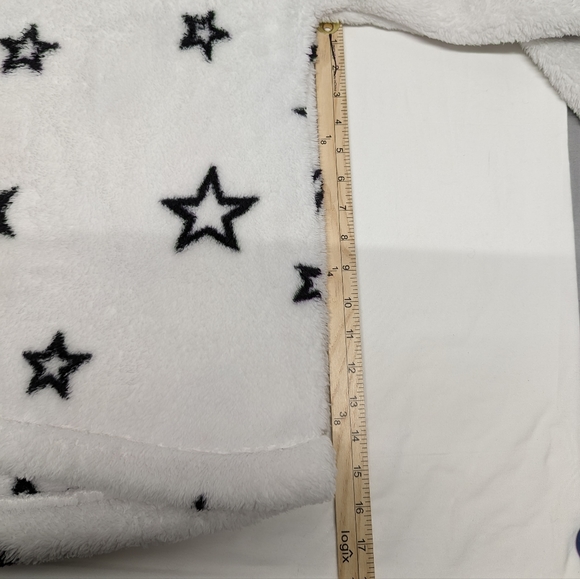 LOFT Sherpa Fleece Sweater White with Black Stars - Extremely Soft - Like New - Picture 8 of 8